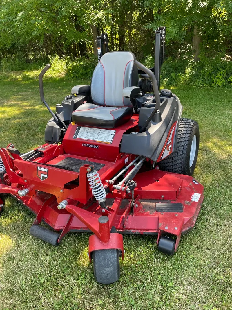 2016 Ferris 3200 Commercial Mower – 72-Inch Deck & Kawasaki 26Hp Engine (Id: 5901357) 1