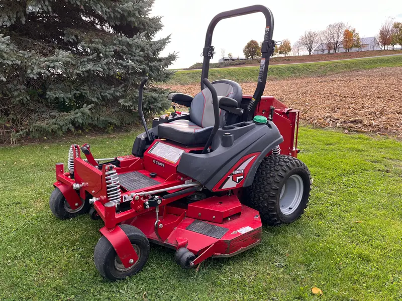 2017 Ferris Is2600Z Zero-Turn Mower – 61-Inch Deck, Reliable Performance – #7129 1