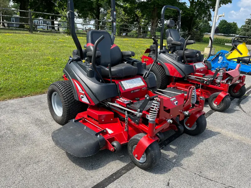 2020 Ferris Is2100Z Zero-Turn – 61" Deck, 29.5Hp Engine 1