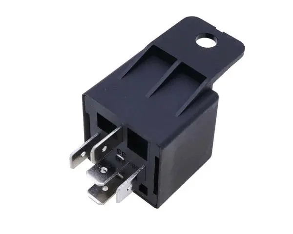 Hustler Heavy-Duty Control Relay (Part #601053P) 1