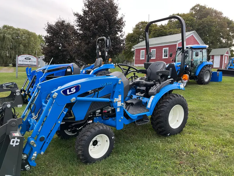Ls Mt225S Subcompact Tractor — 24.7Hp Hydrostatic Transmission 1