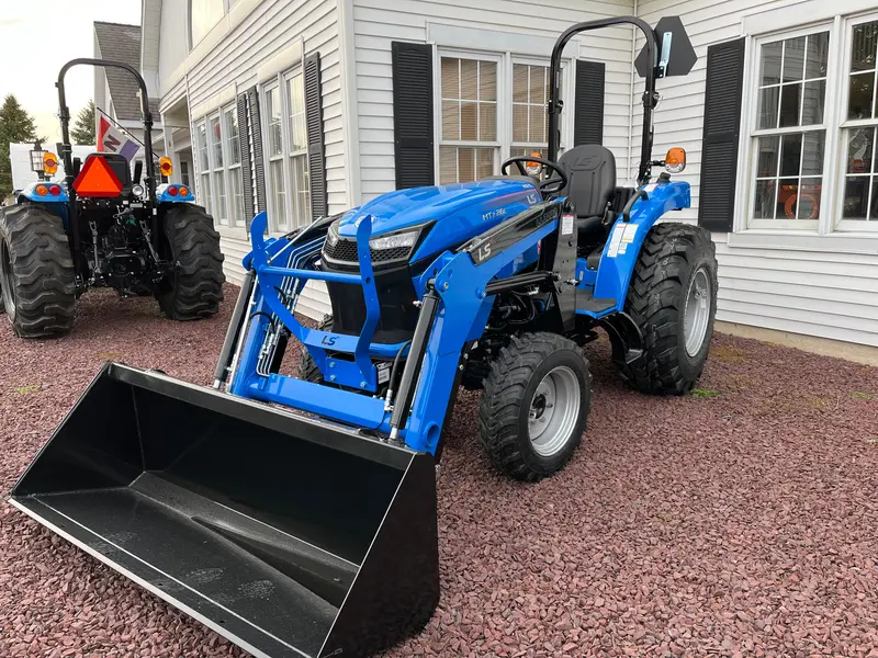 Ls Tractor Mt226He – 24.6 Hp Hydrostatic Compact Utility Tractor 1