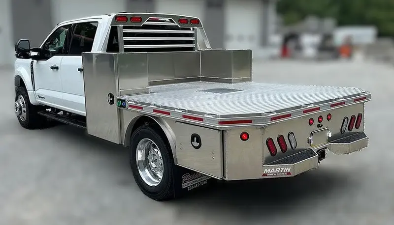 Martin Vertical Box Skirted Aluminum Flatbed – 98" X 104" (Fb-98X104-Sbv) 1