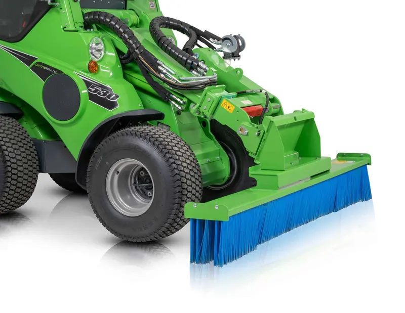 Pre-Owned Avant 60-Inch Hydraulic Broom Attachment 1