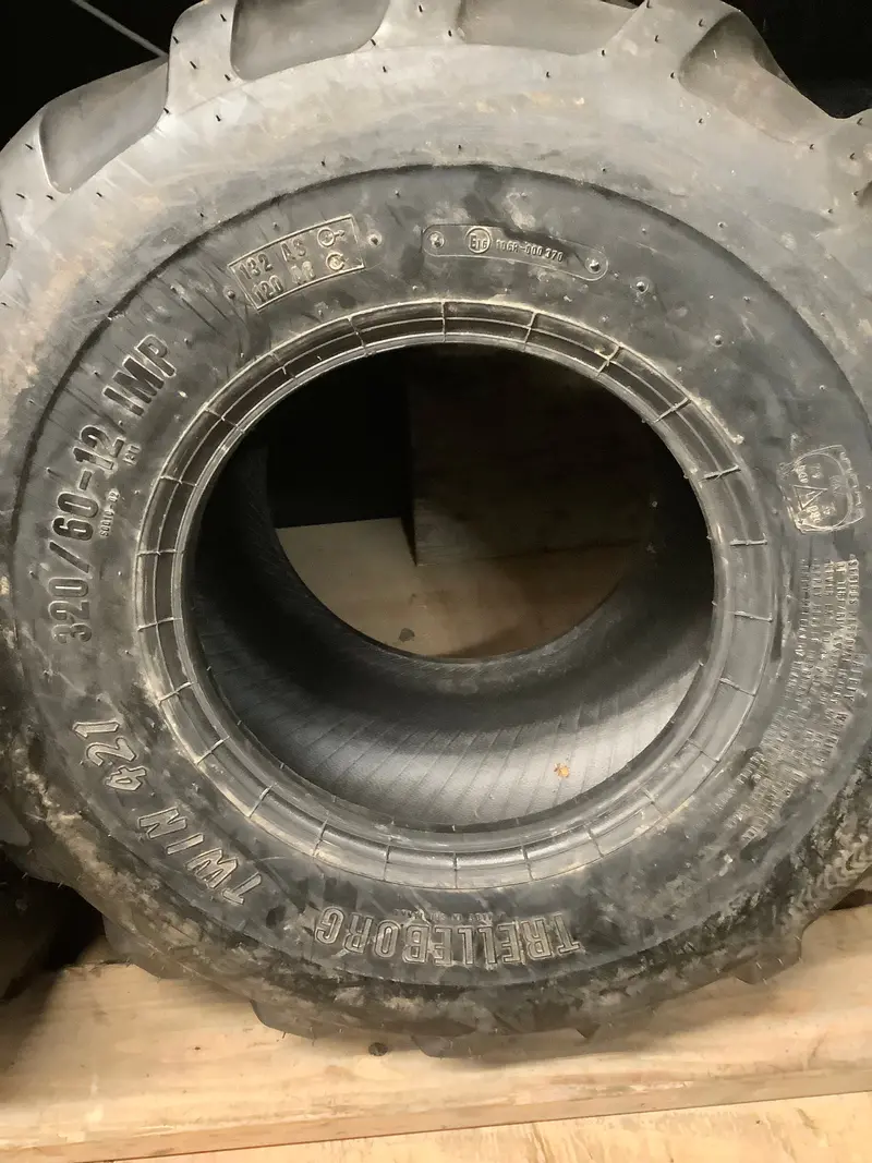 Used Trelleborg 32060-12 T421 I-3 Tire (132A8 Load Index) - 1480700 1