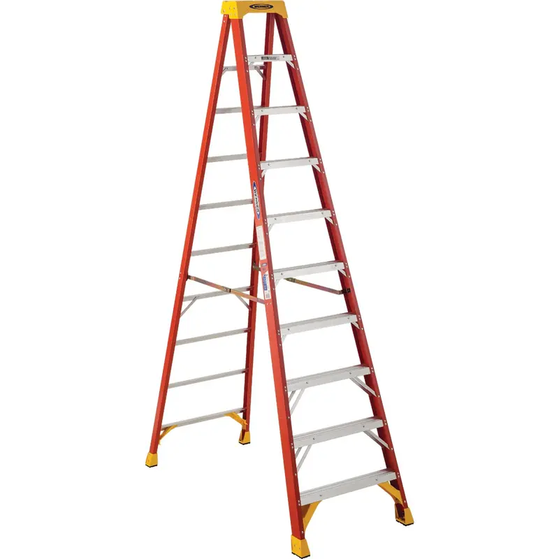 Werner Fiberglass Step Ladder – 10 Ft., 300 Lb. Capacity, Type Ia Rated 1